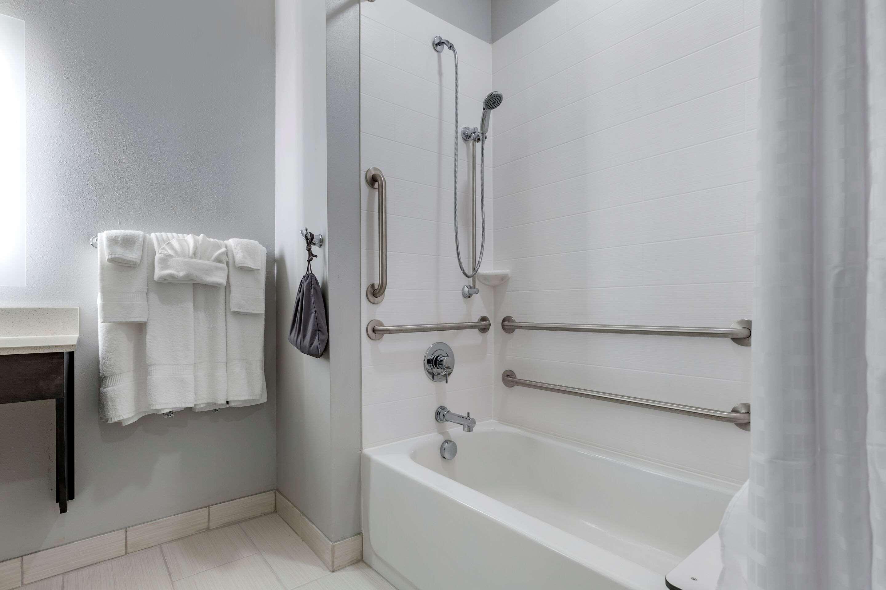 Comfort Suites Greenville Airport エクステリア 写真