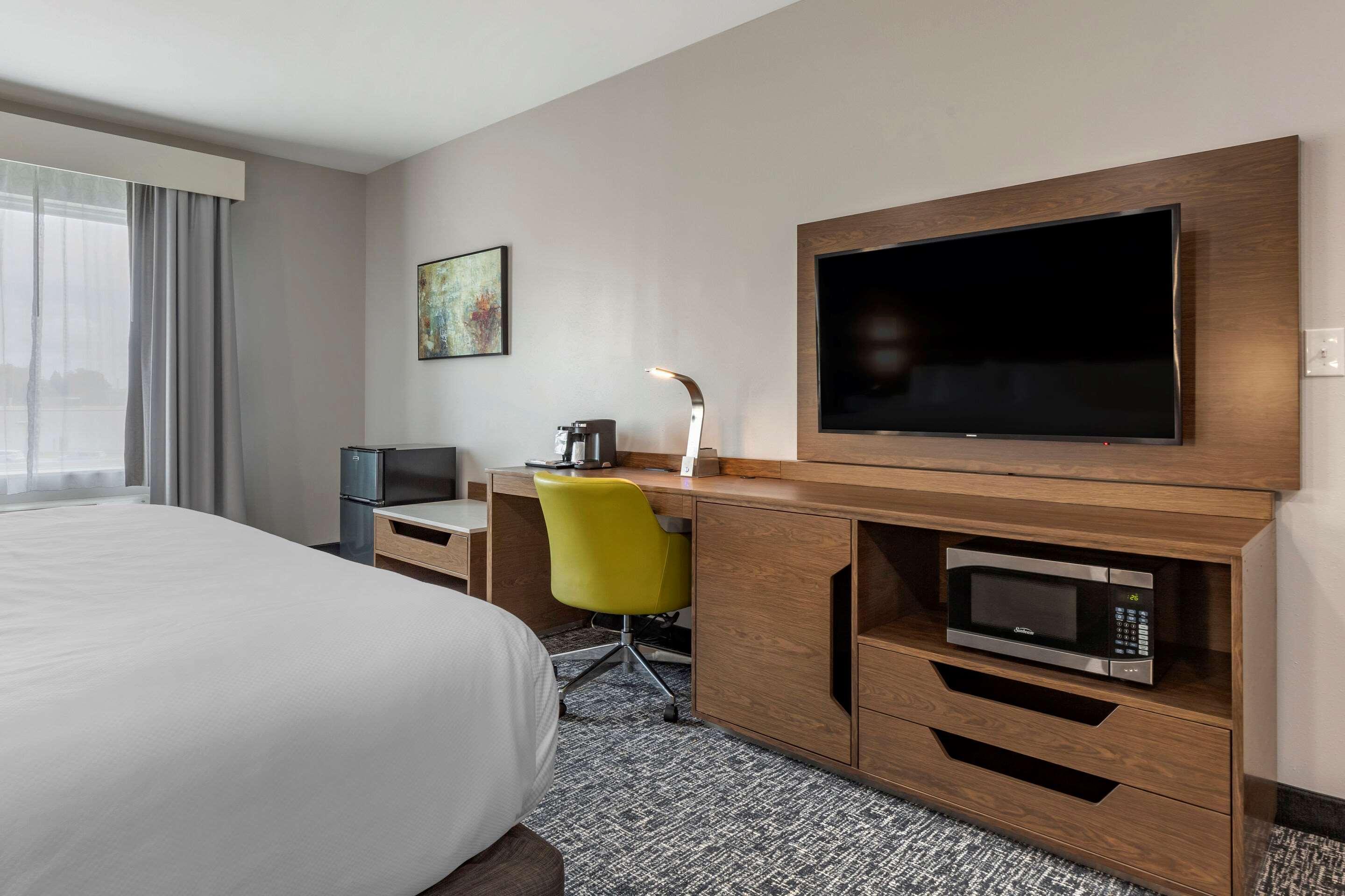 Comfort Suites Greenville Airport エクステリア 写真